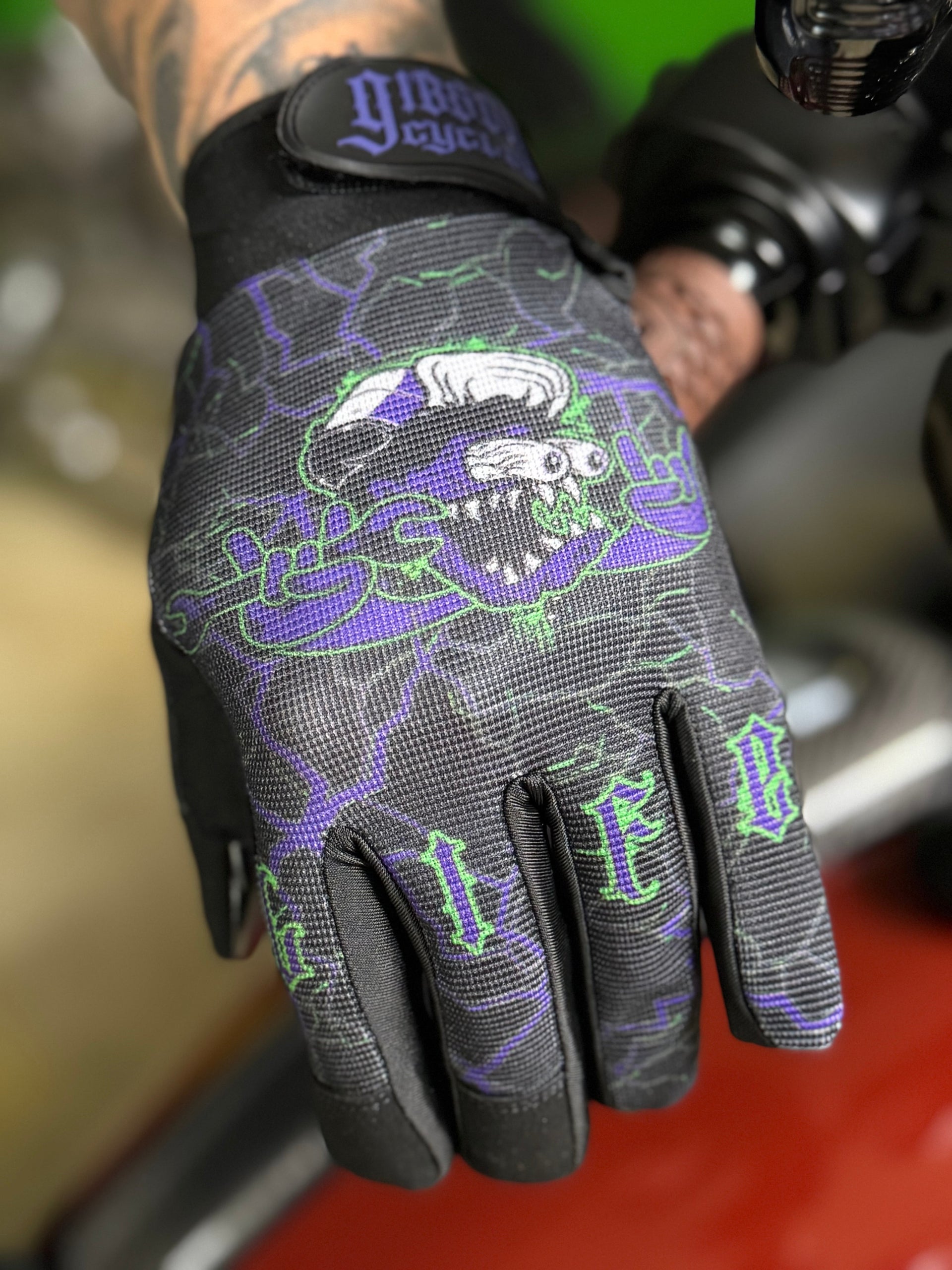 Riding Gloves